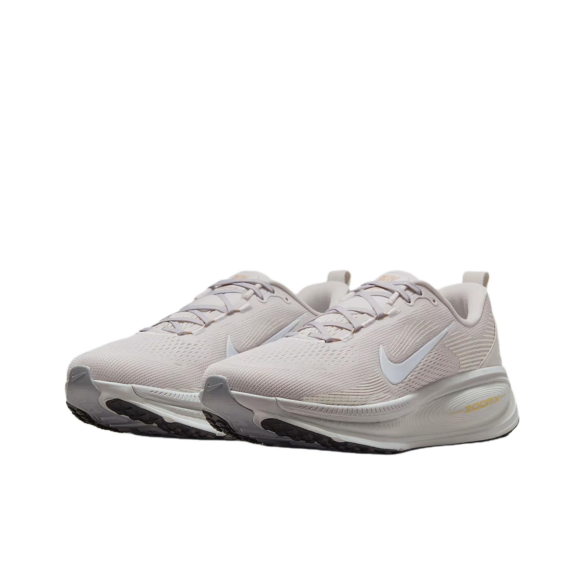 Men Shoes Size Nike - ไนกี้ โวเมโร 18 รองเท้าวิ่งลำลองแบบโลว์ท็อปที่ระบายอากาศได้ดีสำหรับผู้ชาย HM6803-009
